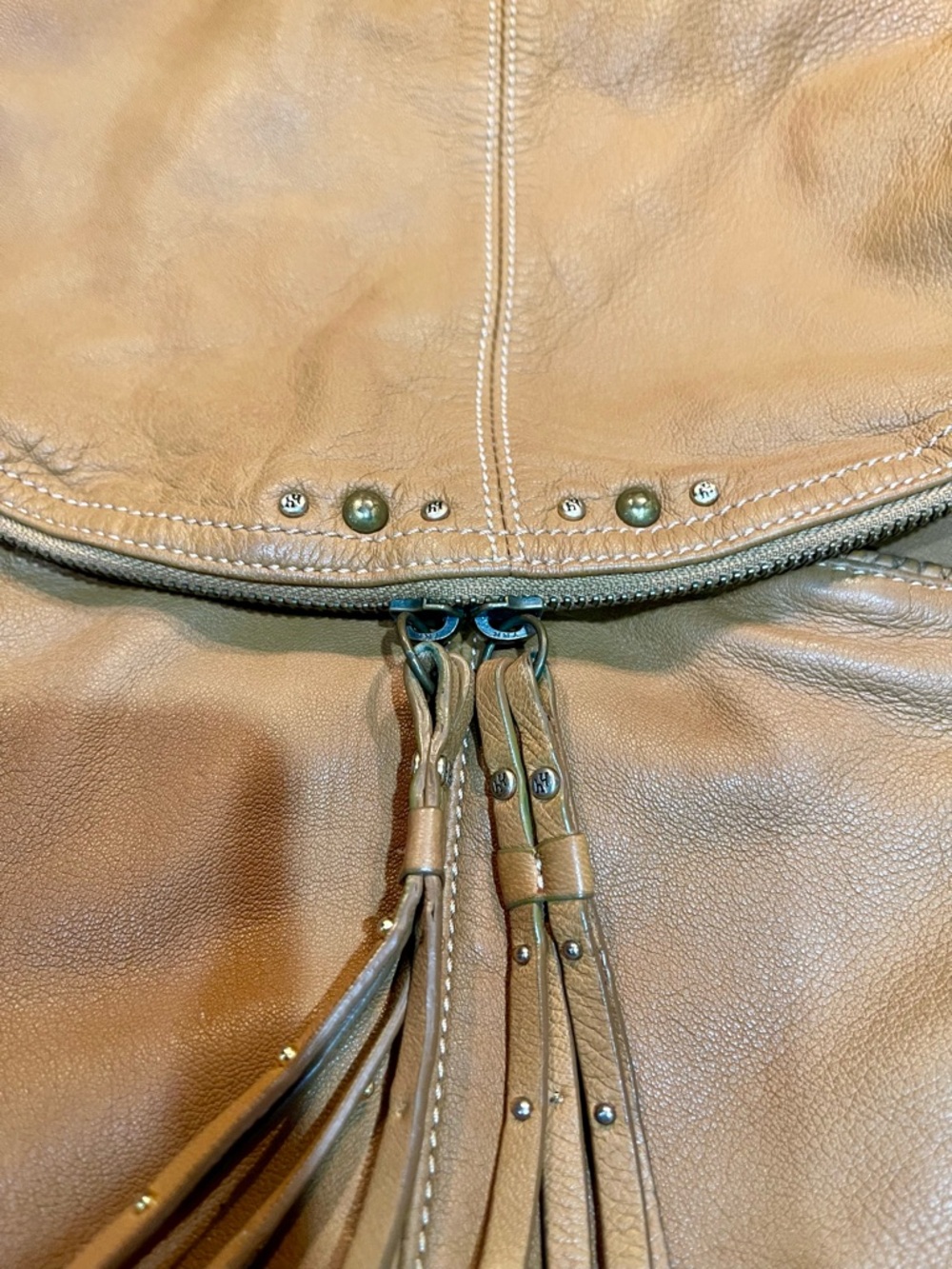 Hayden Harnett Shoulder Bag Tan Leather Hobo with Tassel & Hardware Detail - Picture 7 of 16